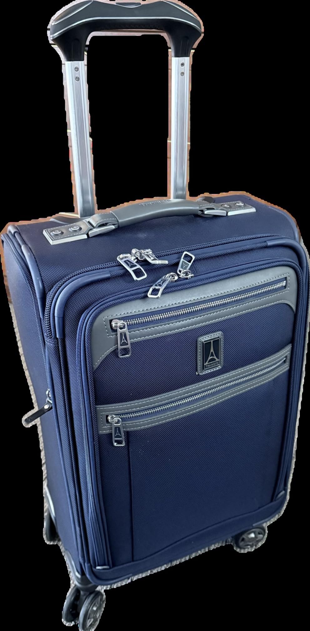 Travelpro Platinum Elite Carry-On Luggage Spinner, Black, 21-Inch | Expandable Softside With USB Port, Built-In Suiter, 8 Wheels & TSA-Approved Lock for Travelers customer photo 1