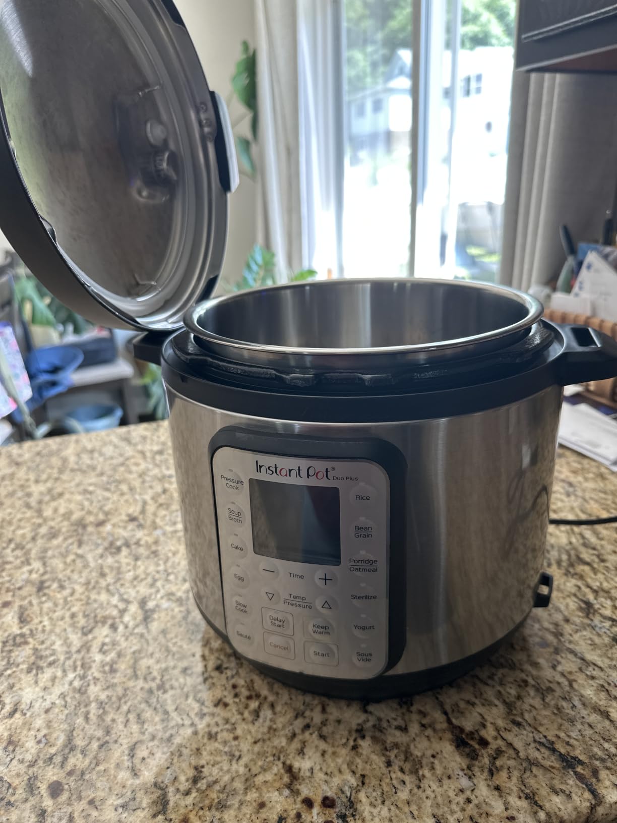 Instant Pot Duo Plus 9-in-1 Multicooker, Pressure Cooker, Slow Cook, Rice Maker, Steamer, Sauté, Yogurt, Warmer & Sterilizer, Includes App with Over 800 Recipes, Stainless Steel, 6 Quarts customer photo 1