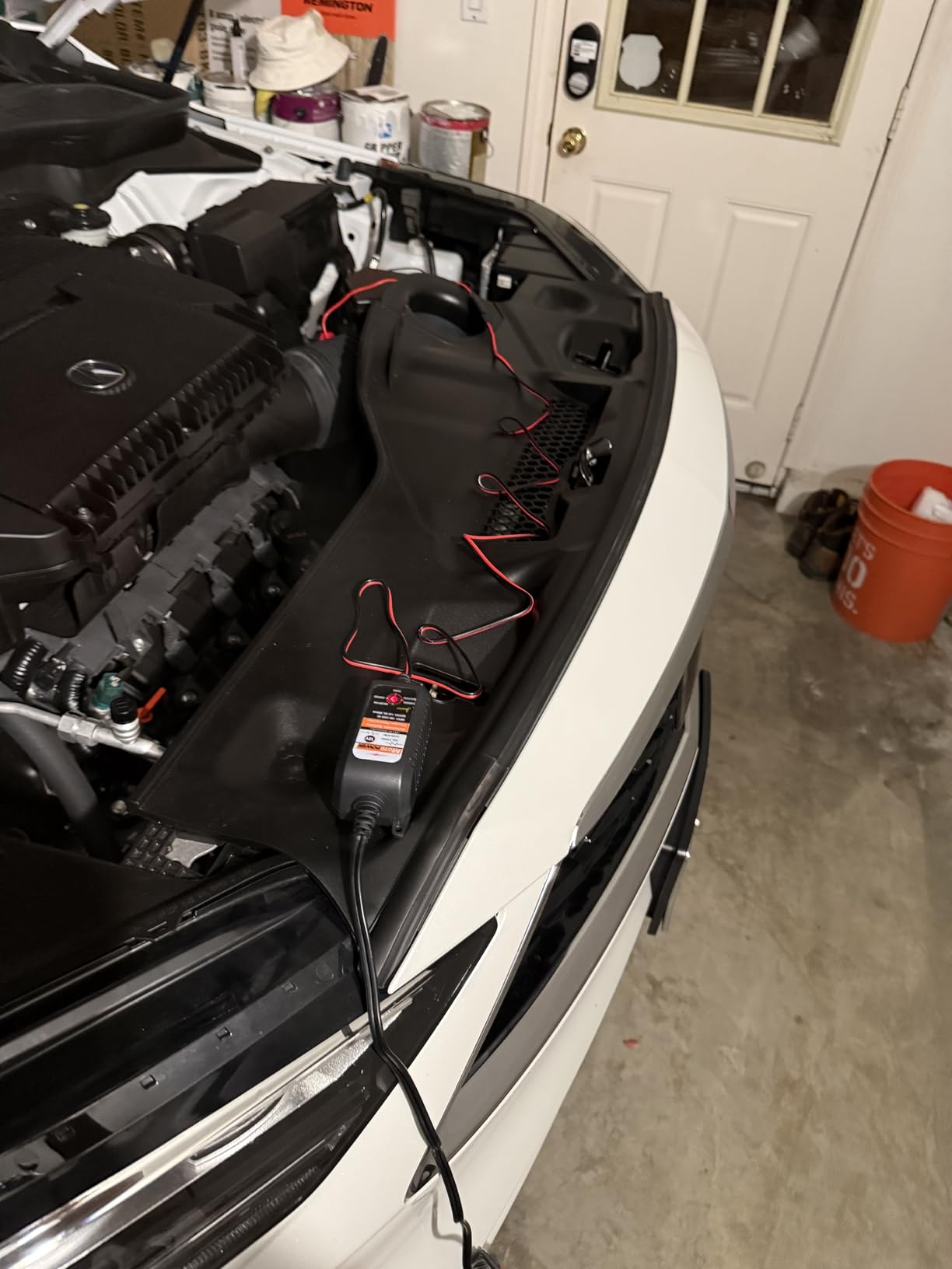 MOTOPOWER MP00205A 12V 800mA Automatic Battery Charger, Maintainer, Trickle and Desulfator customer photo 2