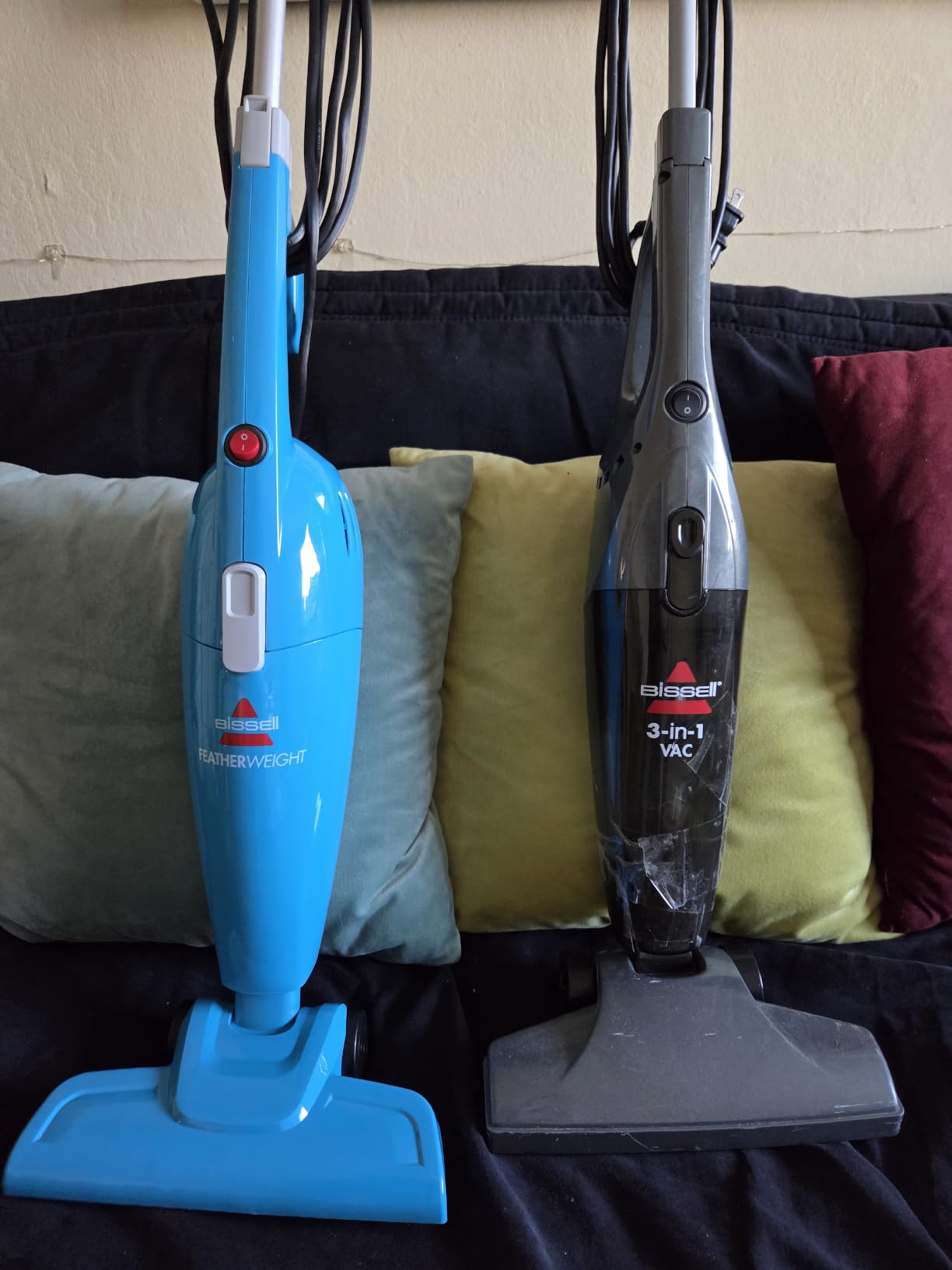 Bissell 2033 Featherweight Stick Lightweight Bagless Vacuum and Electric Broom with Crevice Tool for Hard Floors and Carpets, Blue customer photo 2