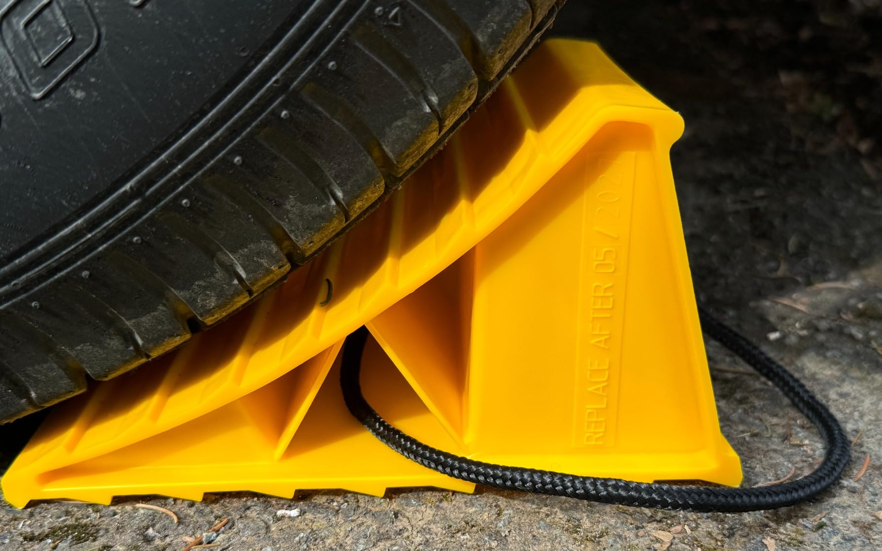 Camco RV Wheel Chocks with Rope - 2-Pack - Made in the USA | Keeps Trailer in-Place to Safely Unhitch - Compatible w/ Wheels Up to 26