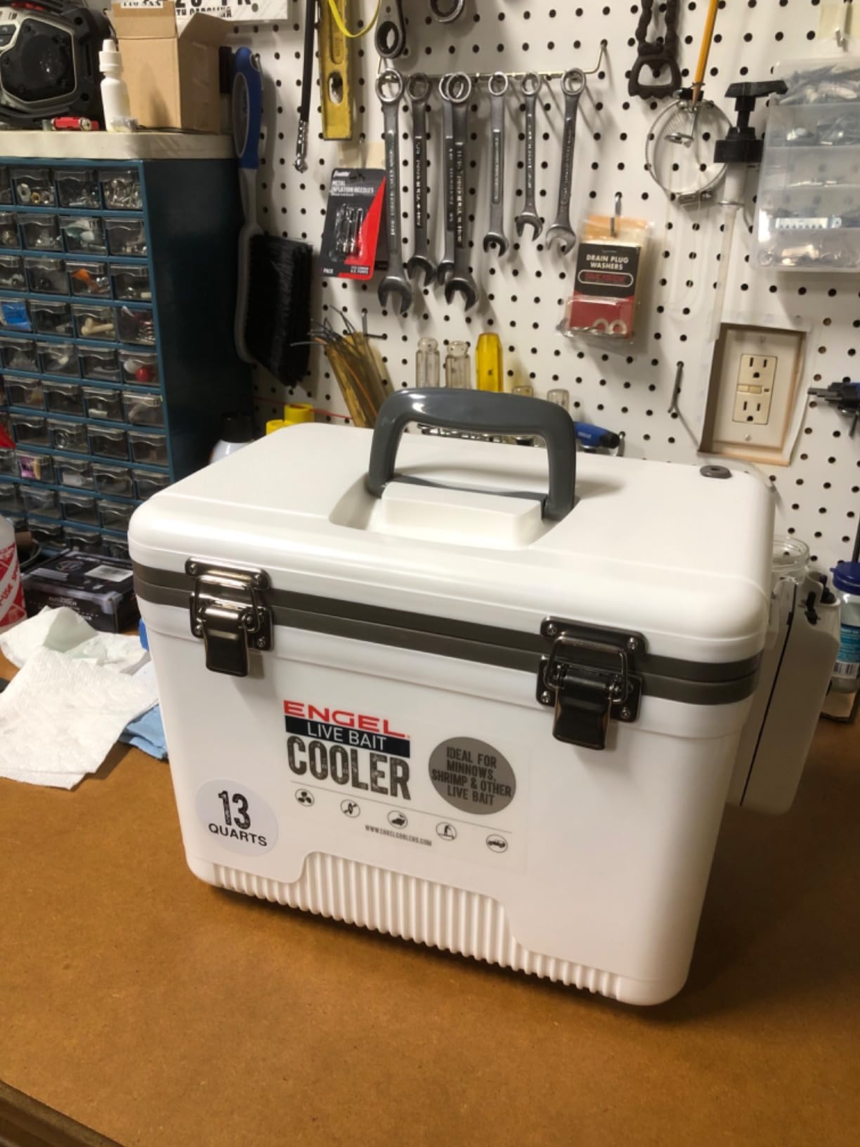 Engel Live Bait Cooler Box with 2nd Gen 2-Speed Aerator Pump - Portable Fishing Station & Minnow Bucket for Shrimp & Other Live Fish with Aerator - ENGLBC-N customer photo 2