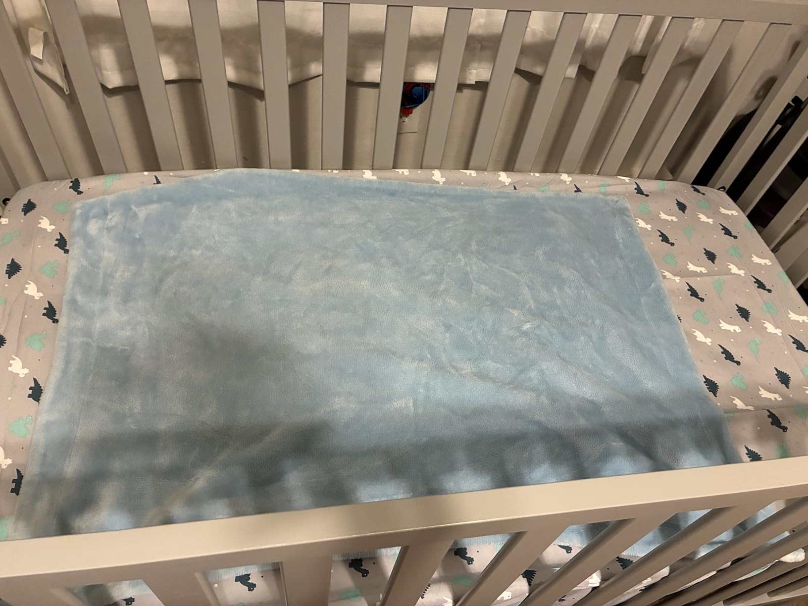 Delta Children Heartland 4-in-1 Convertible Crib - Greenguard Gold Certified, Bianca White customer photo 1