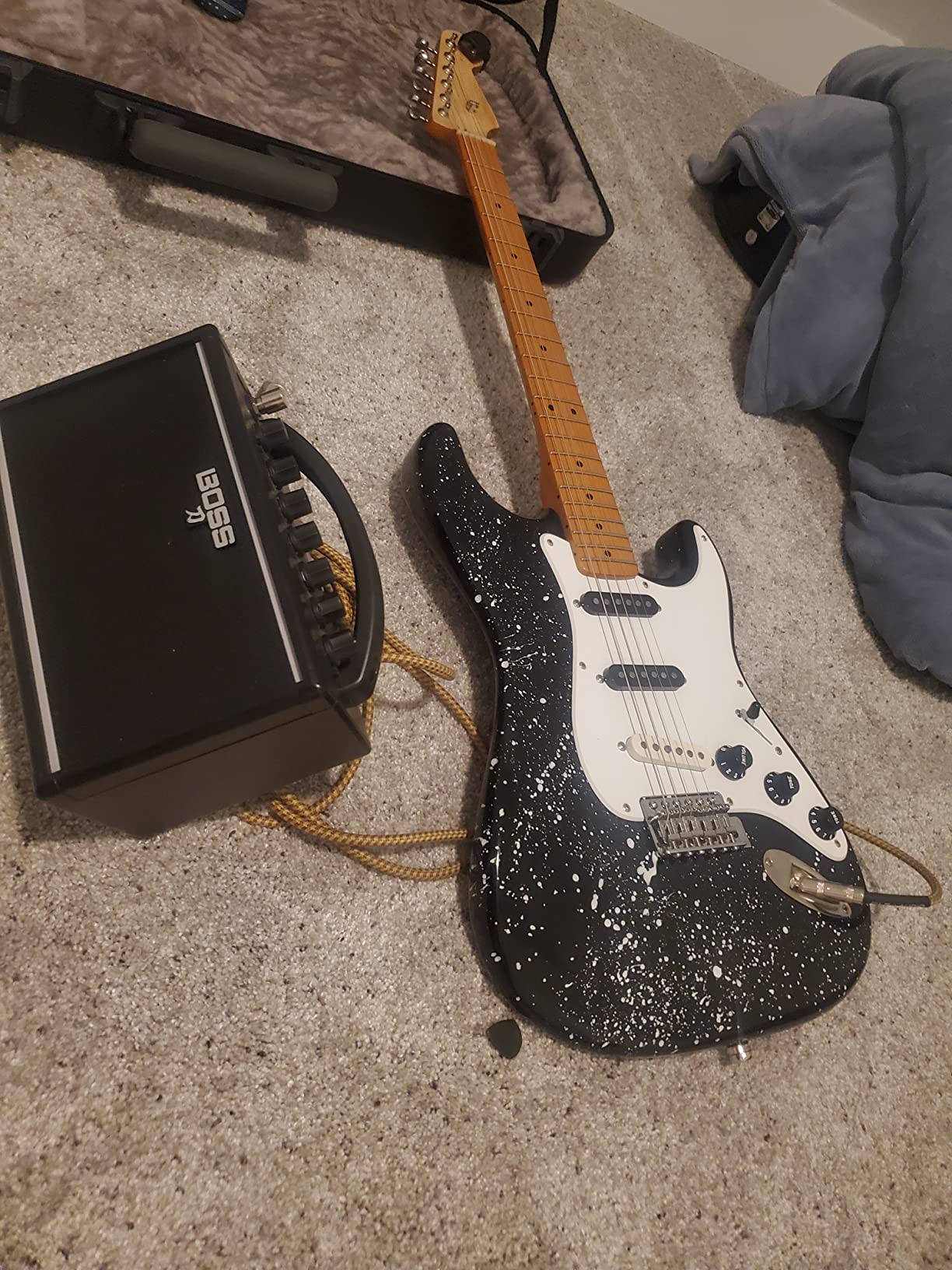 BOSS Katana Mini - 7-Watt Combo Amp Ultra-Compact and Travel-Ready customer photo 1