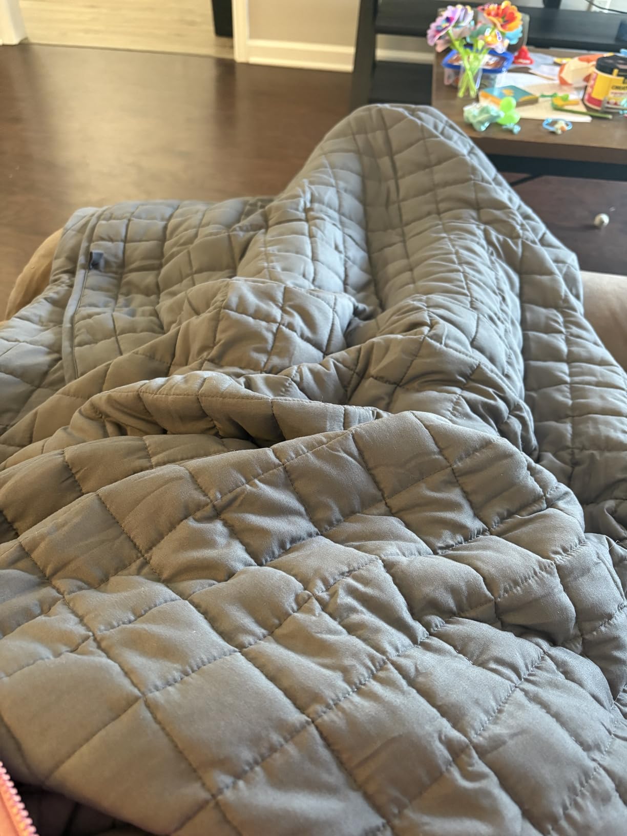 YnM 15lbs Weighted Blanket for Adults, Heavy Bed Throw Blanket with Cooling Glass Beads for All Season Use, Ideal for ~140lbs (48x72 Inches, Twin/Full, Dark Grey) customer photo 1