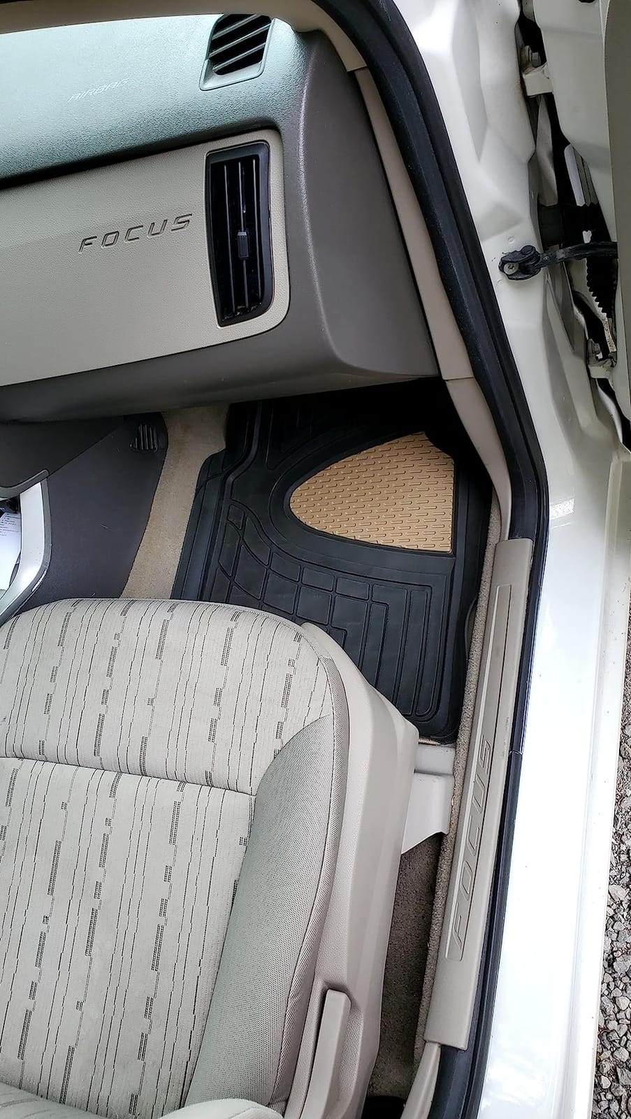 FH Group Automotive Floor Mats - Heavy-Duty Rubber Floor Mats for Cars, Universal Fit Full Set, Climaproof & Trimmable Floor Mats for Most Sedan, SUV, Truck, Black customer photo 2