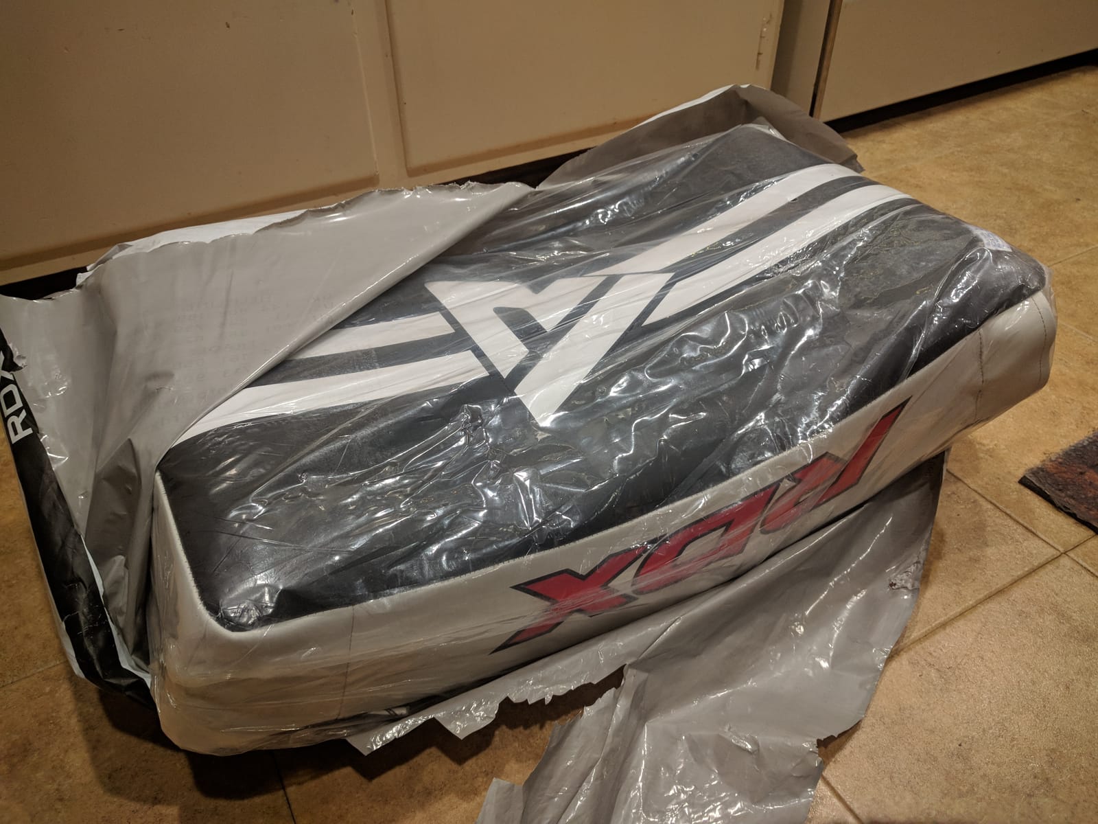 RDX Kick Shield Muay Thai Kickboxing, Heavy Curved Kicking Striking Body Pad, Punching Foot Target MMA Boxing Training, 3 Padded Handles, Martial Arts Karate TKD Taekwondo (ONE PAD ONLY) customer photo 1
