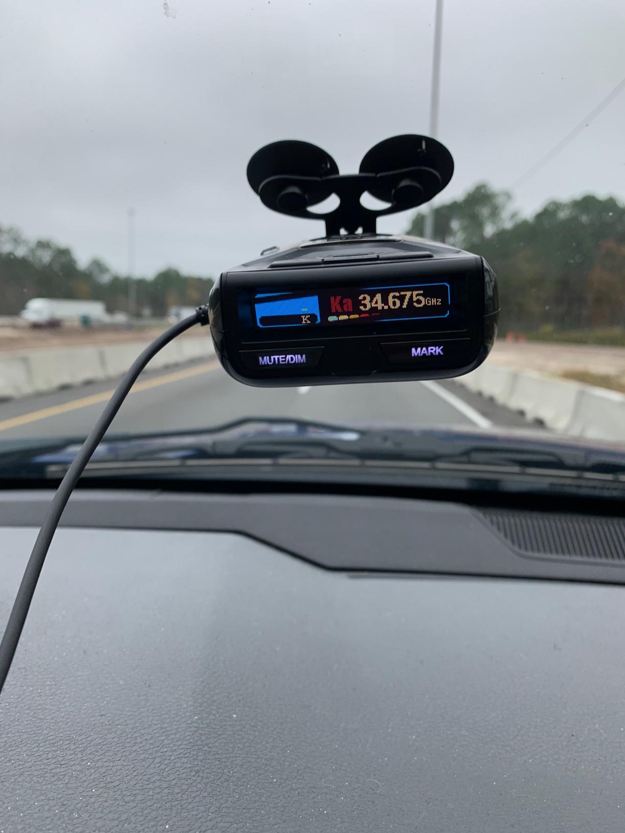 Uniden R3 EXTREME LONG RANGE Laser/Radar Detector, Record Shattering Performance, Built-in GPS w/ Mute Memory, Voice Alerts, Red Light & Speed Camera Alerts, Multi-Color OLED Display , Black customer photo 2