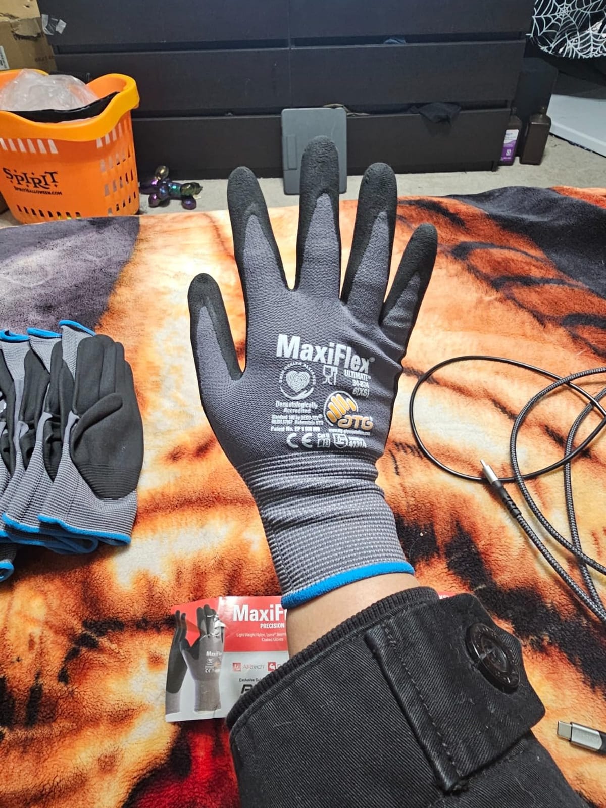 MaxiFlex Seamless Knit Nylon Gloves with Nitrile Coat and Micro Foam Grip on Palm and Fingers Cut Resistance customer photo 1