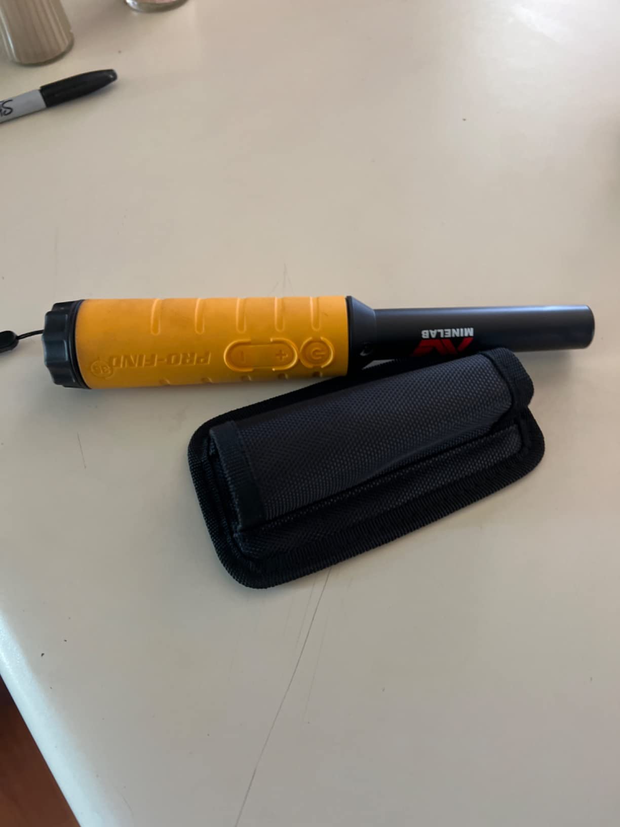 Minelab PRO-FIND 15 Waterproof Pinpointer Metal Detector for Adults with Audio Indication (Holster Included) customer photo 2