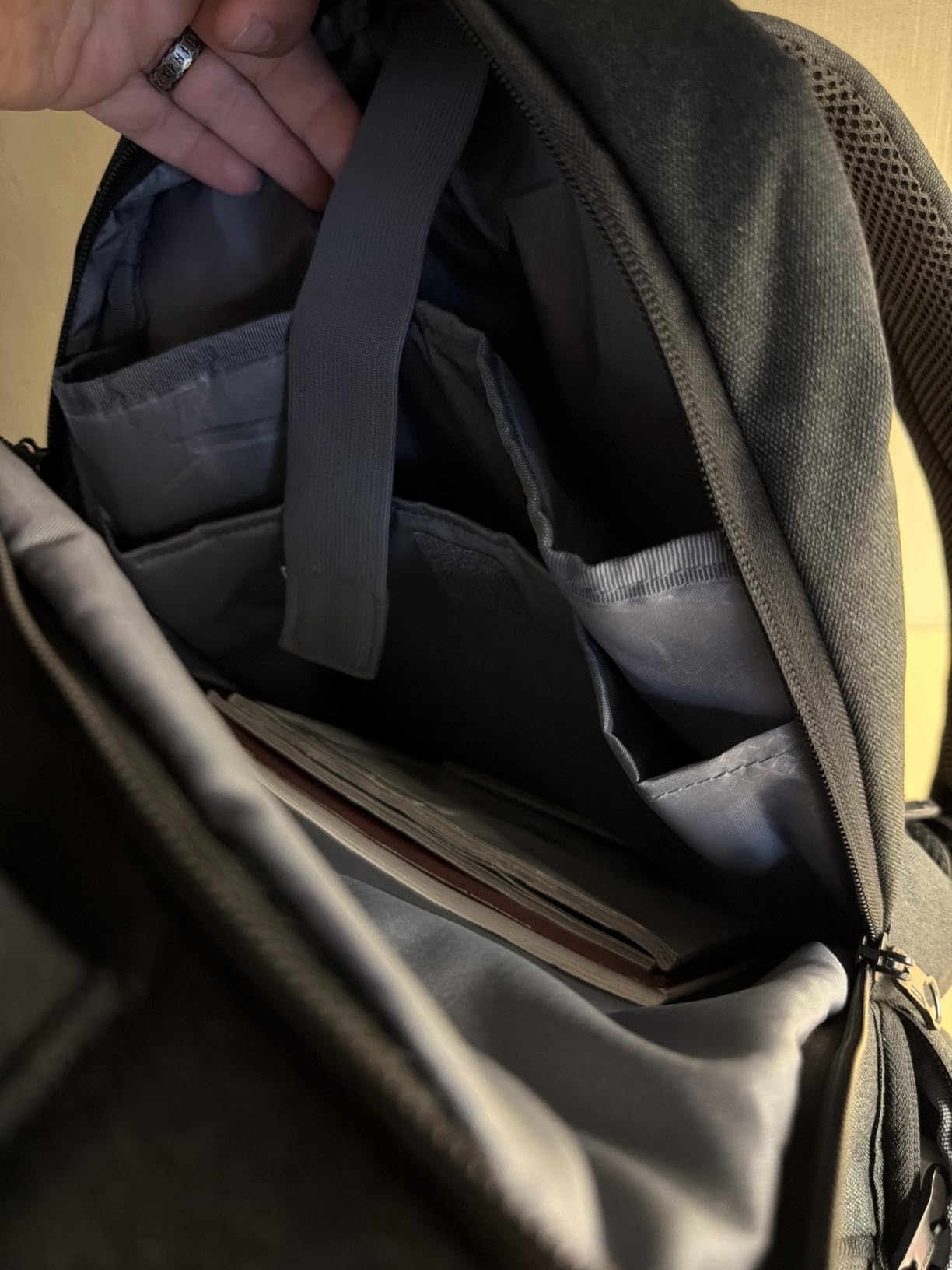 KROSER Laptop Backpack Computer Backpack 17.3 Inch for Men-Charcoal Black customer photo 2