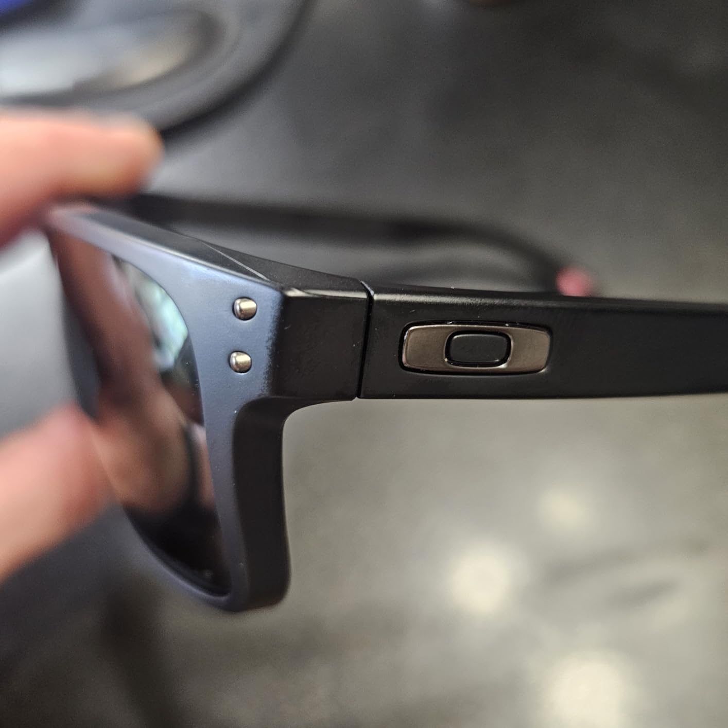 Oakley Mens OO9417 Holbrook XL Square Sunglasses, Polarized customer photo 1