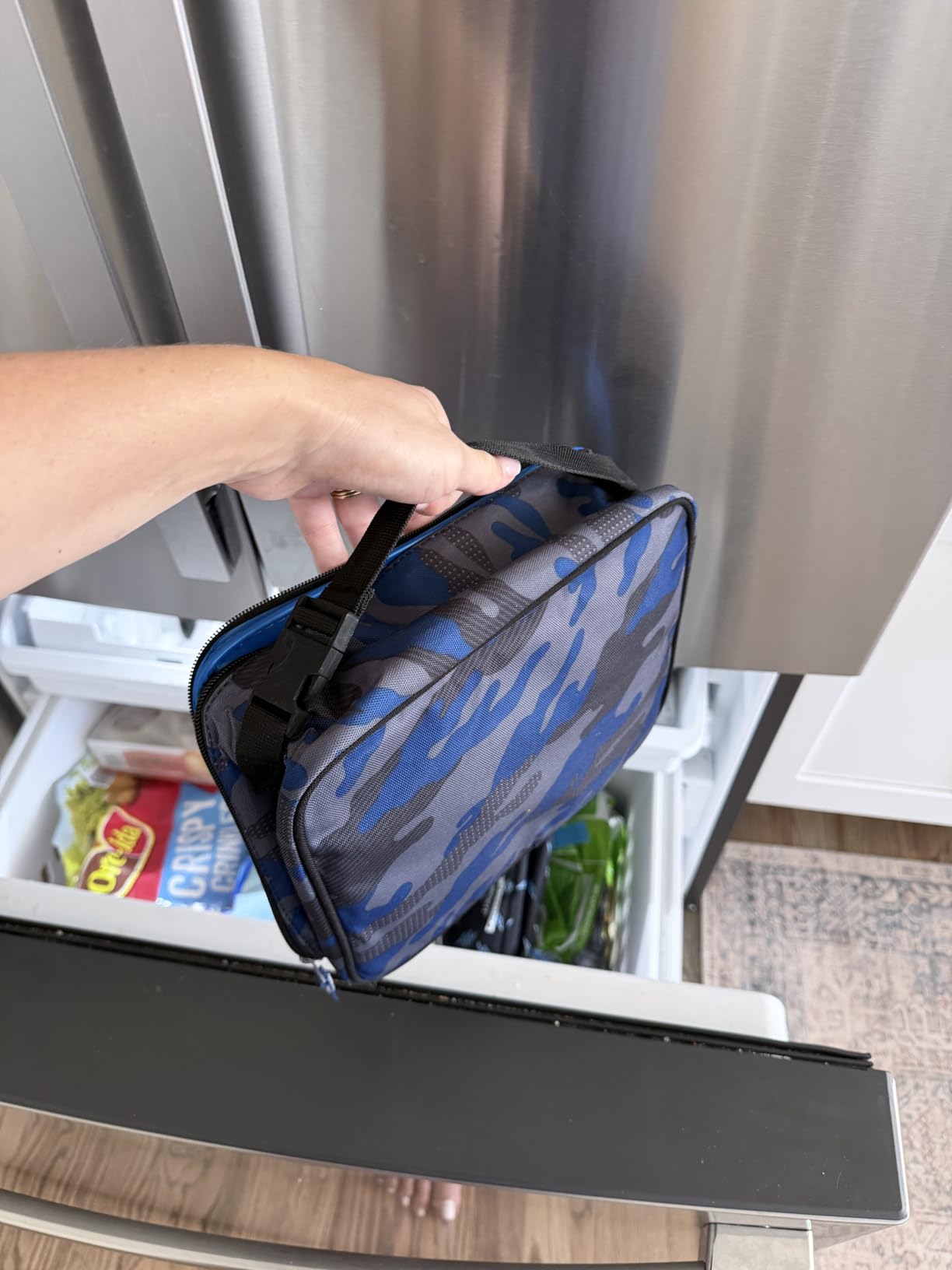 PackIt Freezable Classic Lunch Box, Black | Built-in ice packs, EcoFreeze+ Technology, Zip Closure, Zip front pocket, Side-release buckle handle, Collapsible, Reusable customer photo 2