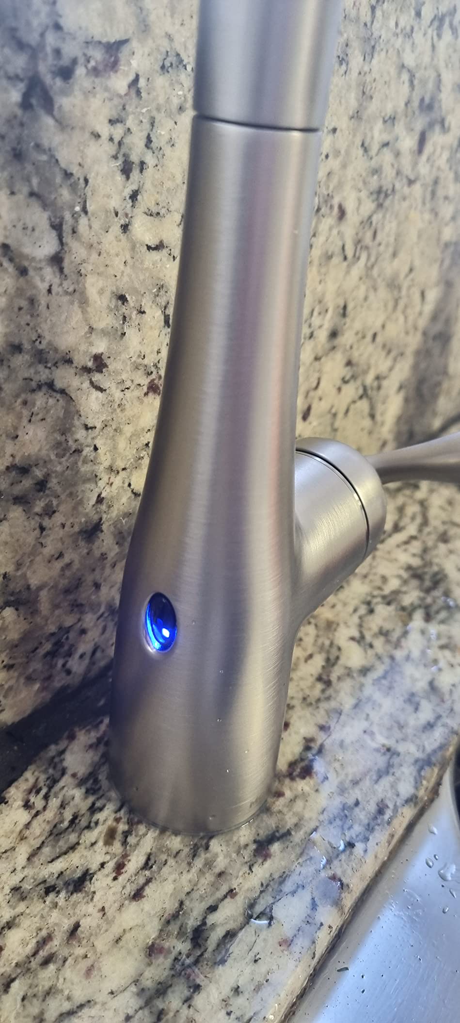 Moen Arbor Spot Resist Stainless Motionsense Wave Sensor Touchless One-Handle Single Hole Kitchen Sink Faucet, 7594EWSRS customer photo 1