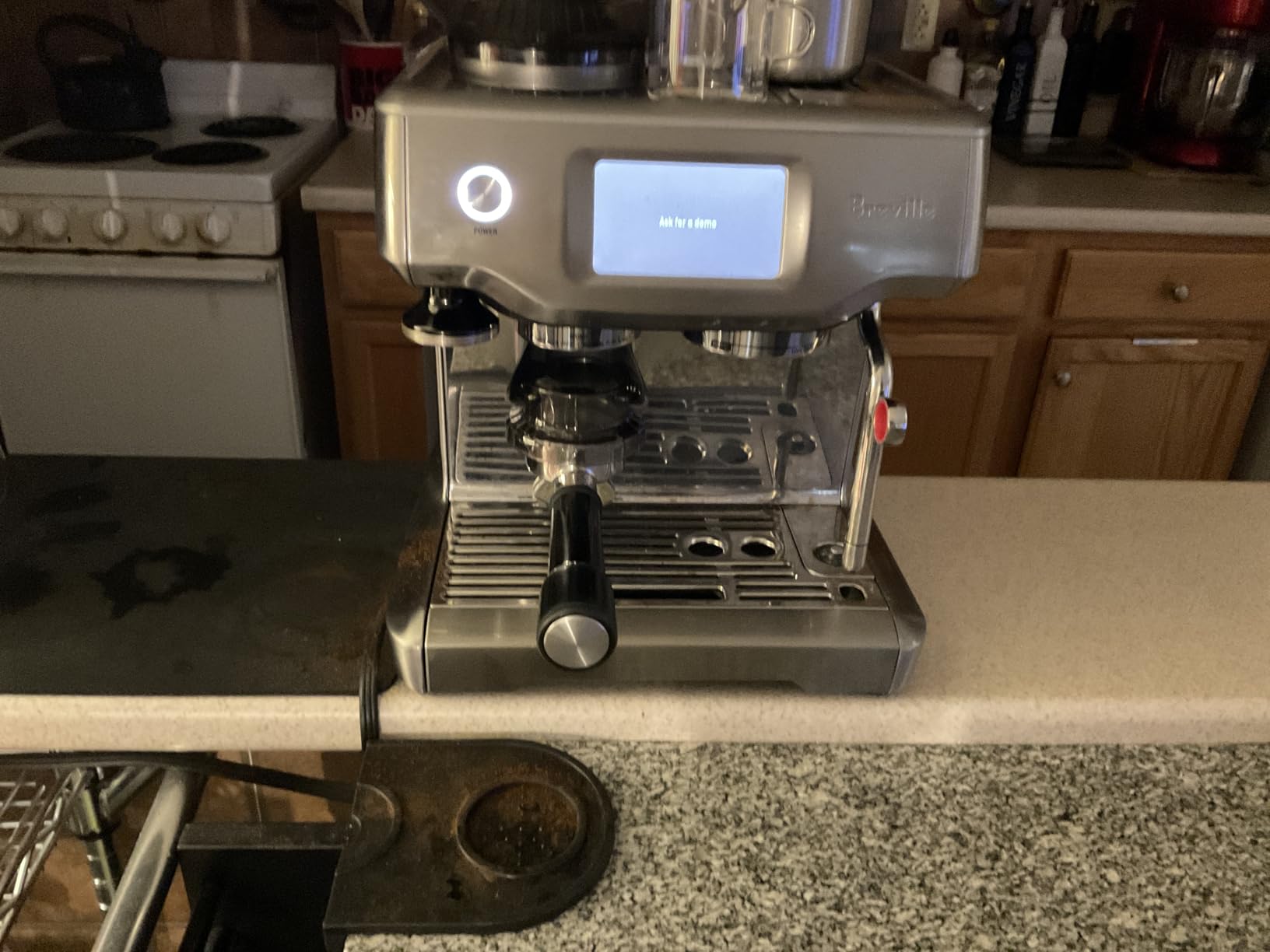 Breville BES880BSS Barista Touch Espresso Machine, Brushed Stainless Steel | Pull barista-quality espresso shots, lattes and cappuccinos at home with semi-automatic coffee maker with built-in grinder customer photo 2