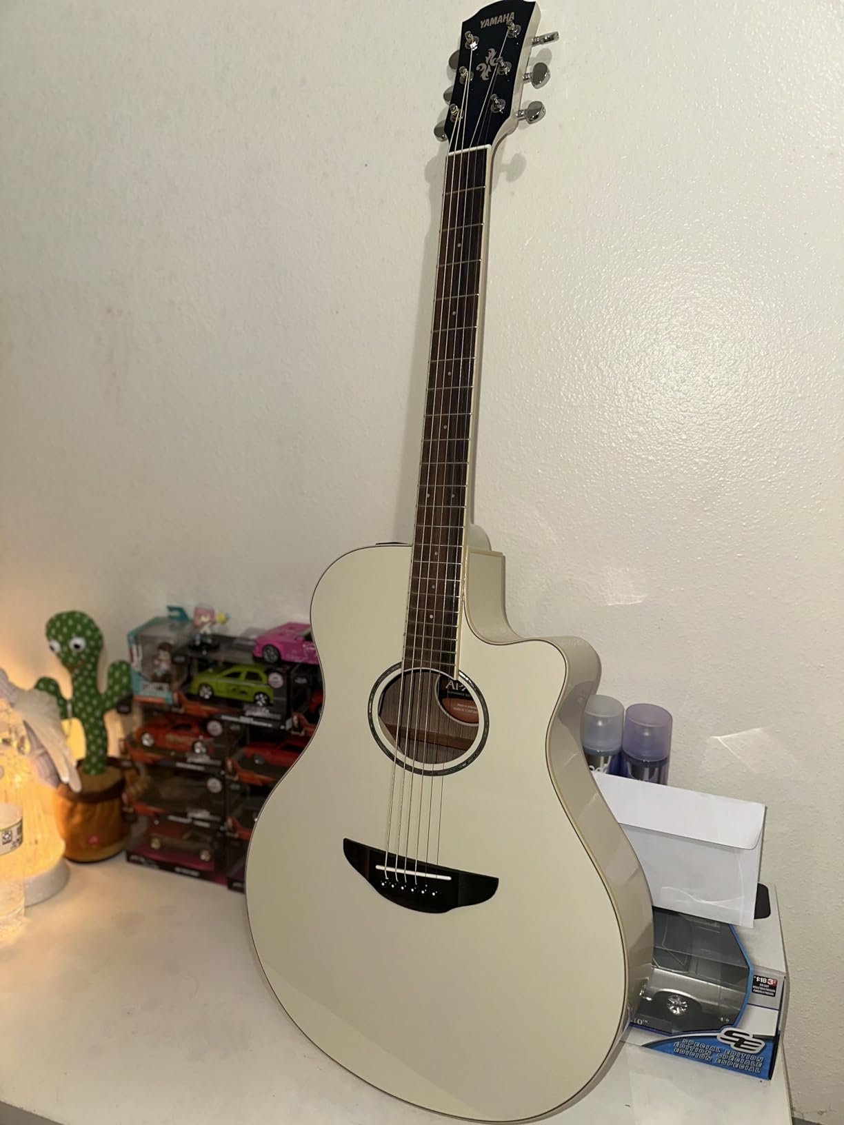 Yamaha APX600 OBB Thin Body Acoustic-Electric Guitar, Oriental Blue Burst customer photo 1