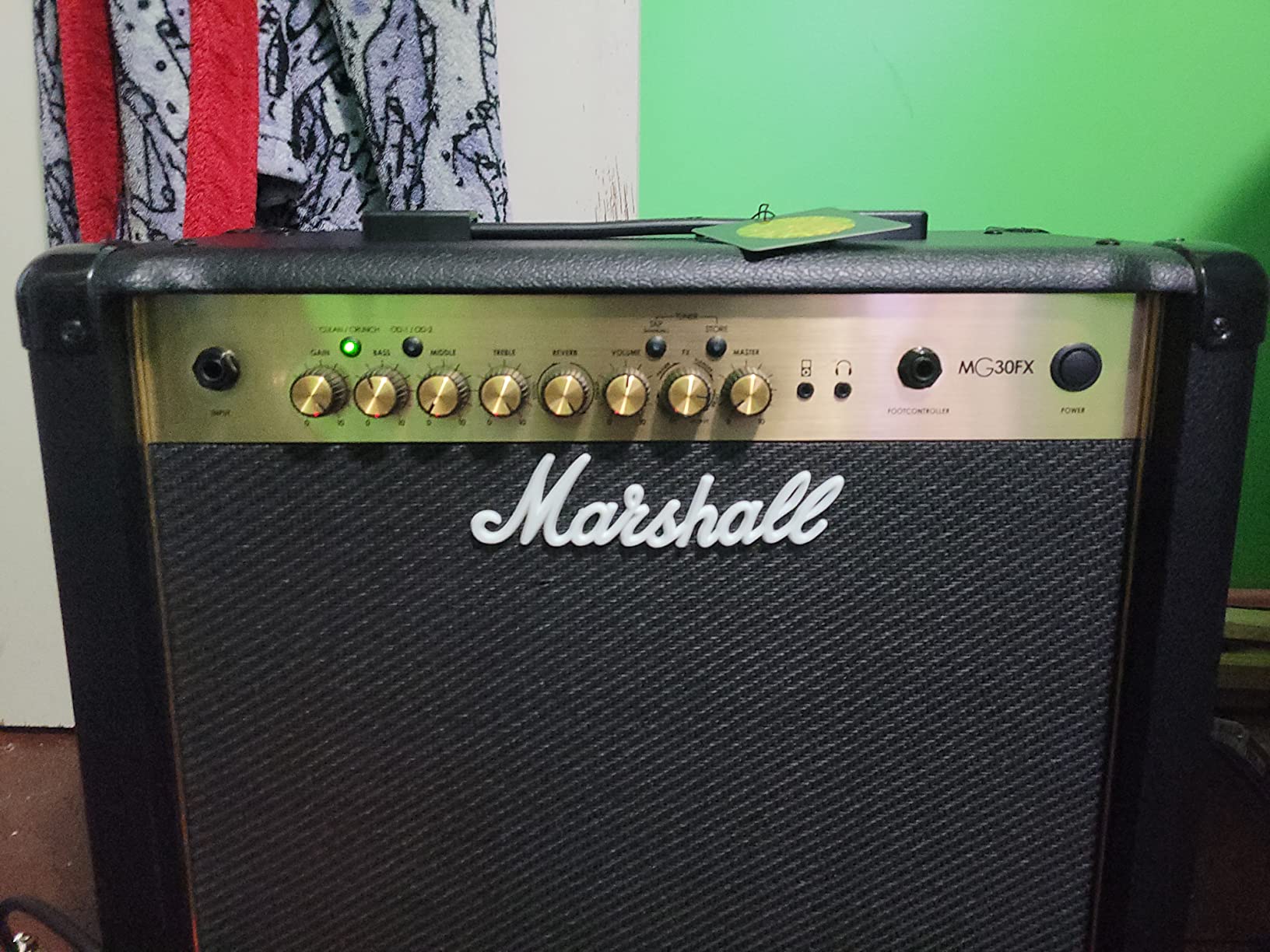 Marshall MG30GFX Combo Guitar Amplifier - Clean, Crunch, Overdrive Channels | Reverb/Delay Digital Effects | 3-Band EQ | 3.5 mm Headphones Out | 30W Output - Black customer photo 2