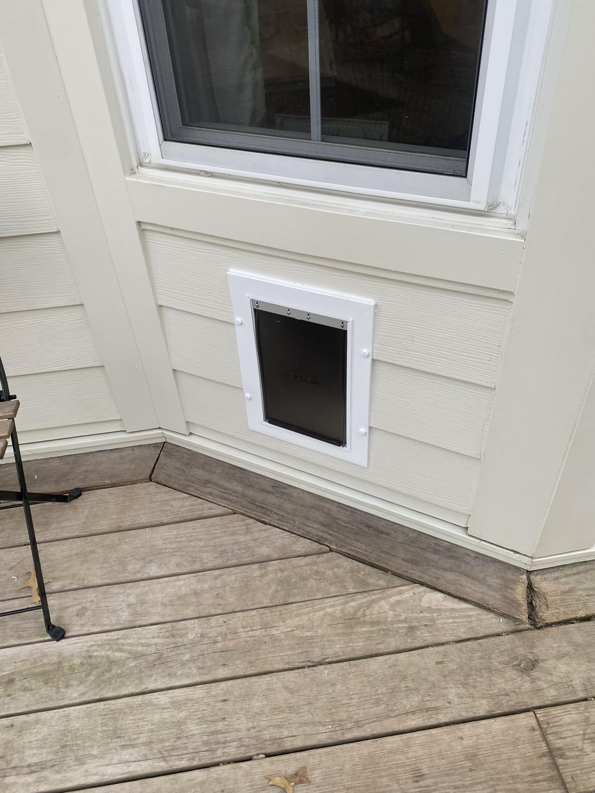 PetSafe Wall Entry Pet Door, Telescoping, Dogs up to 40 lb, Medium | Insulates Better Than Metal, Interior & Exterior Install, Weatherproof Double-Flap, DIY Telescoping Tunnel 4.75-7.25 in Walls customer photo 1