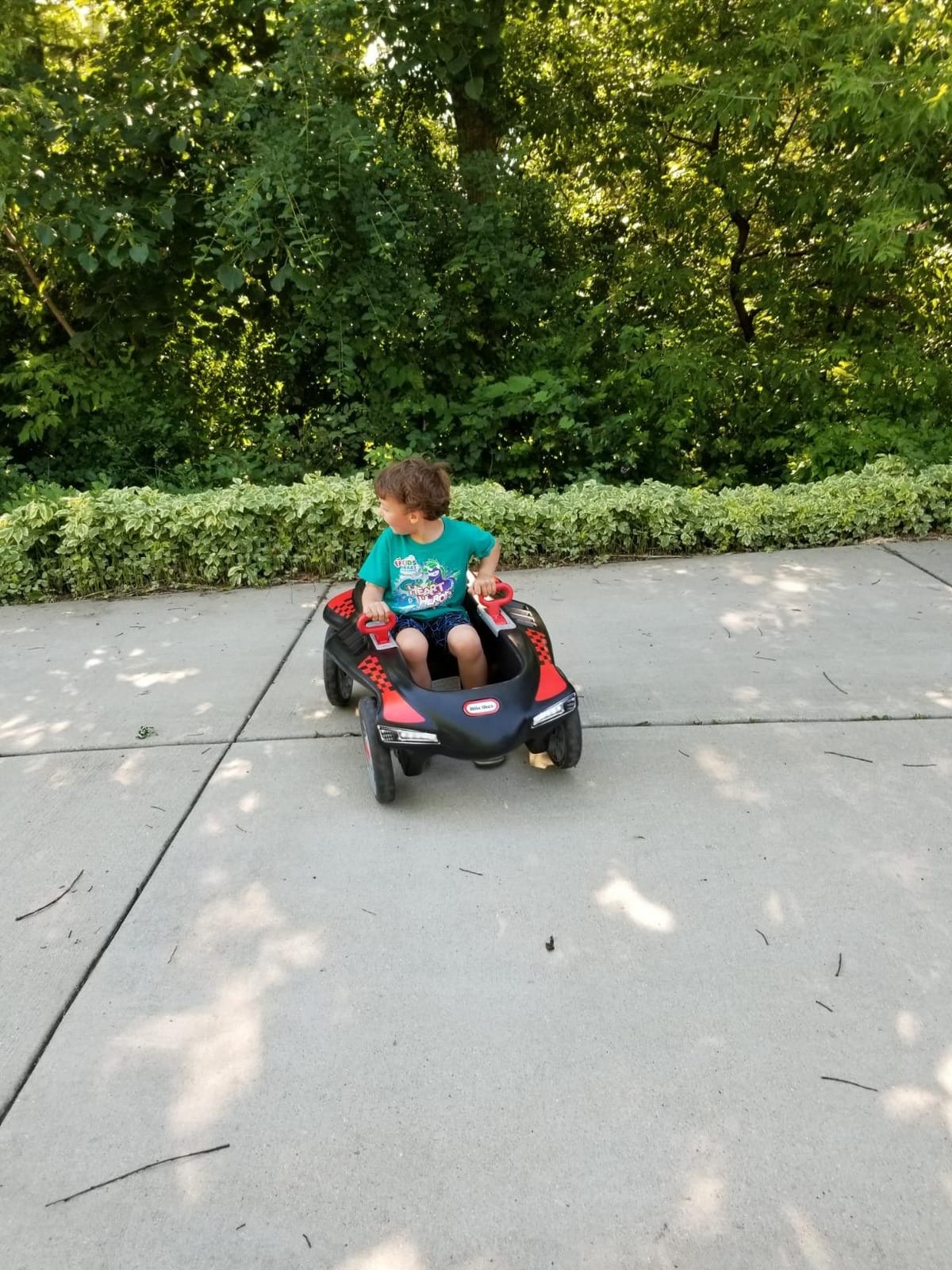Little Tikes Jett Car Racer Black, Ride On Car with Adjustable Seat Back, Dual Handle Rear Wheel Steering, Racing Control, Kid Powered Fun, Great Gift for Kids, Toys for Girls Boys Ages 3-10 Years customer photo 1