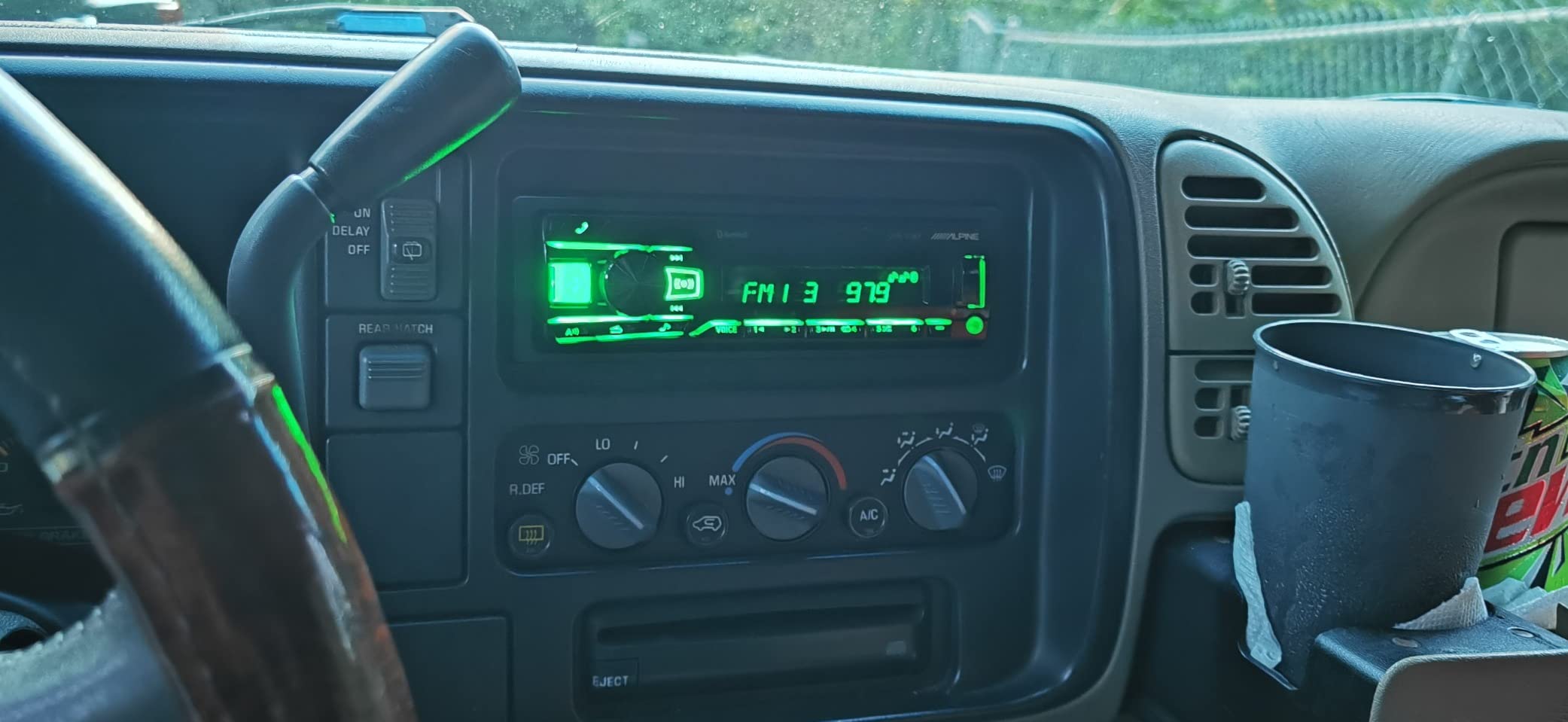 Alpine UTE-73BT Mech-Less Digital Media Receiver with Bluetooth Wireless Technology customer photo 2