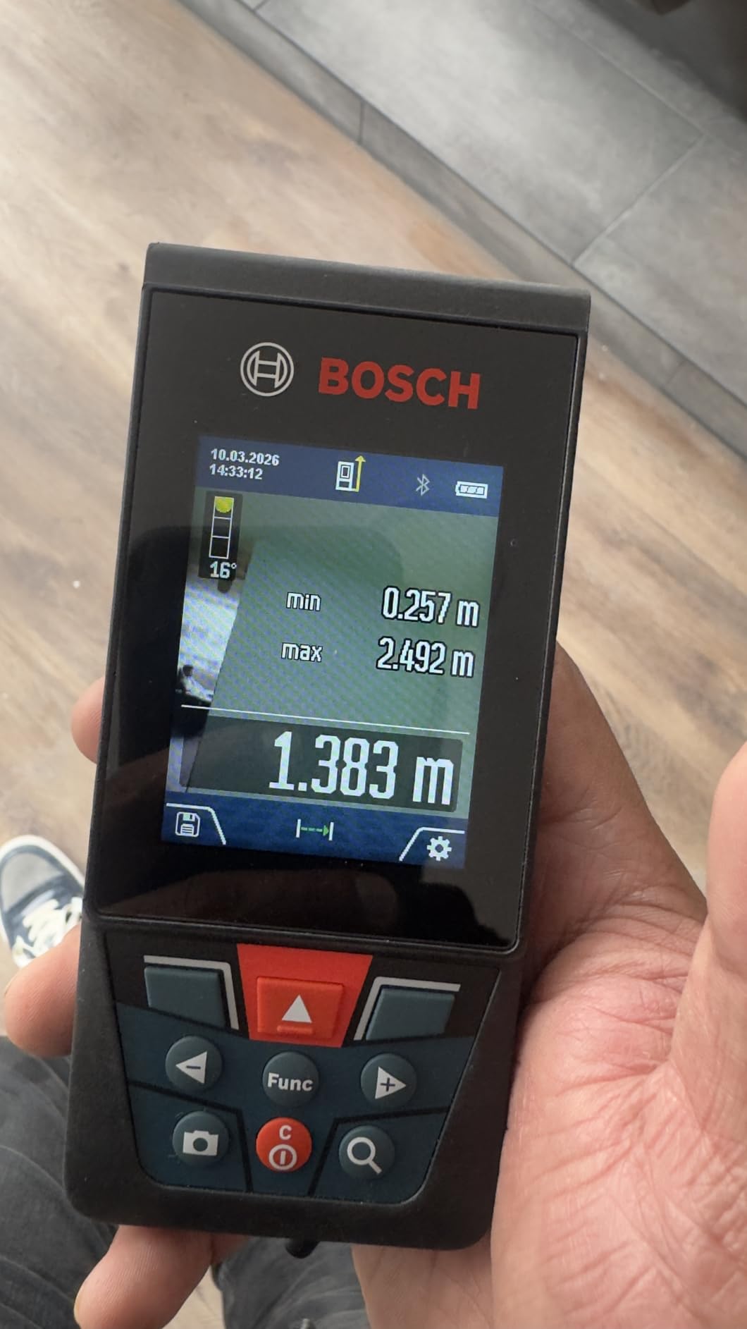 BOSCH PRO GLM400CL Blaze Outdoor 400 Ft. Connected Laser Measure | Real-time measurement, backlit color display, 1/16 in. accuracy, contractors, stable mounting, surveying, construction customer photo 1