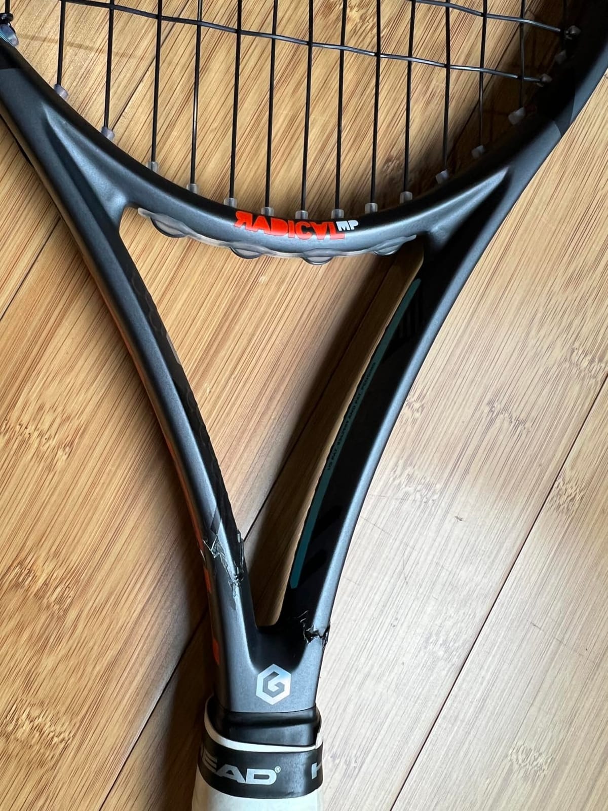 HEAD Graphene XT Radical MP Midplus Tennis Racquet (4 3/8) customer photo 2