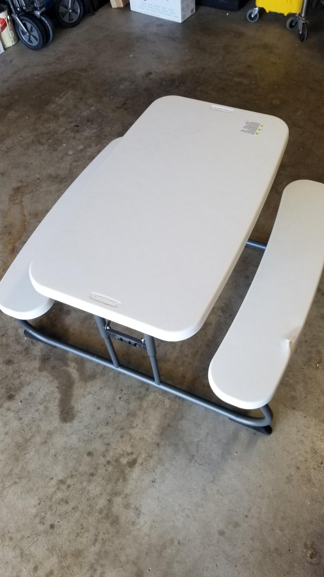 LIFETIME Kid's Picnic Table, White customer photo 1
