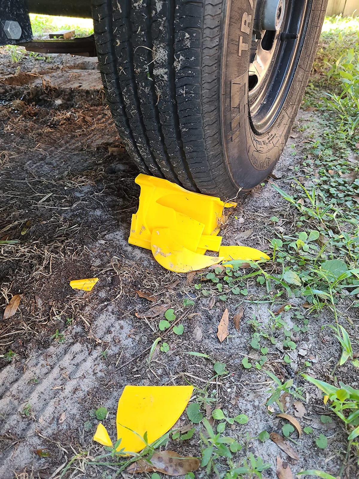 PR1ME Wheel Chocks with Non-Slip Base for RV & Trailer. 2 Pack Heavy Duty Wheel Chock with Bright Yellow. Lightweight Wheel Stoppers for Cars Camper Trucks RVs, Fit for Most Tyre Sizes customer photo 1