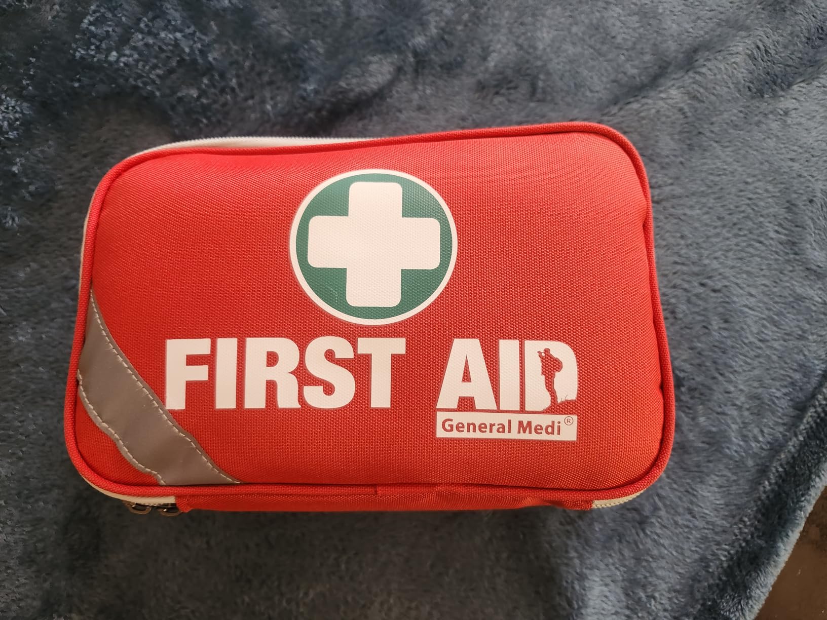 General Medi 2-in-1 First Aid Kit (215 Piece Set) + 43 Piece Mini First Aid Kit - Includes Ice (Cold) Pack, Moleskin Pad and Emergency Blanket for Travel, Home, Office, Car, Workplace customer photo 2