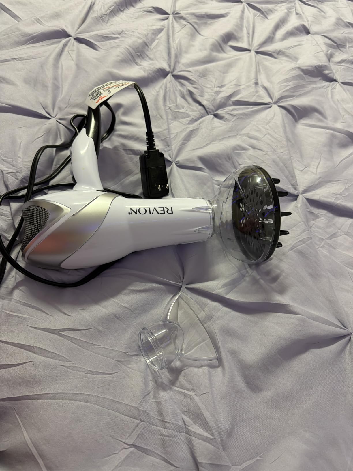 REVLON Infrared Ionic Hair Dryer with Diffuser & Concentrator, White | 2 Speed Settings, Tourmaline Technology for Frizz Control, 1875 Watt Power for Fast Drying, Suitable for All Hair Types customer photo 1