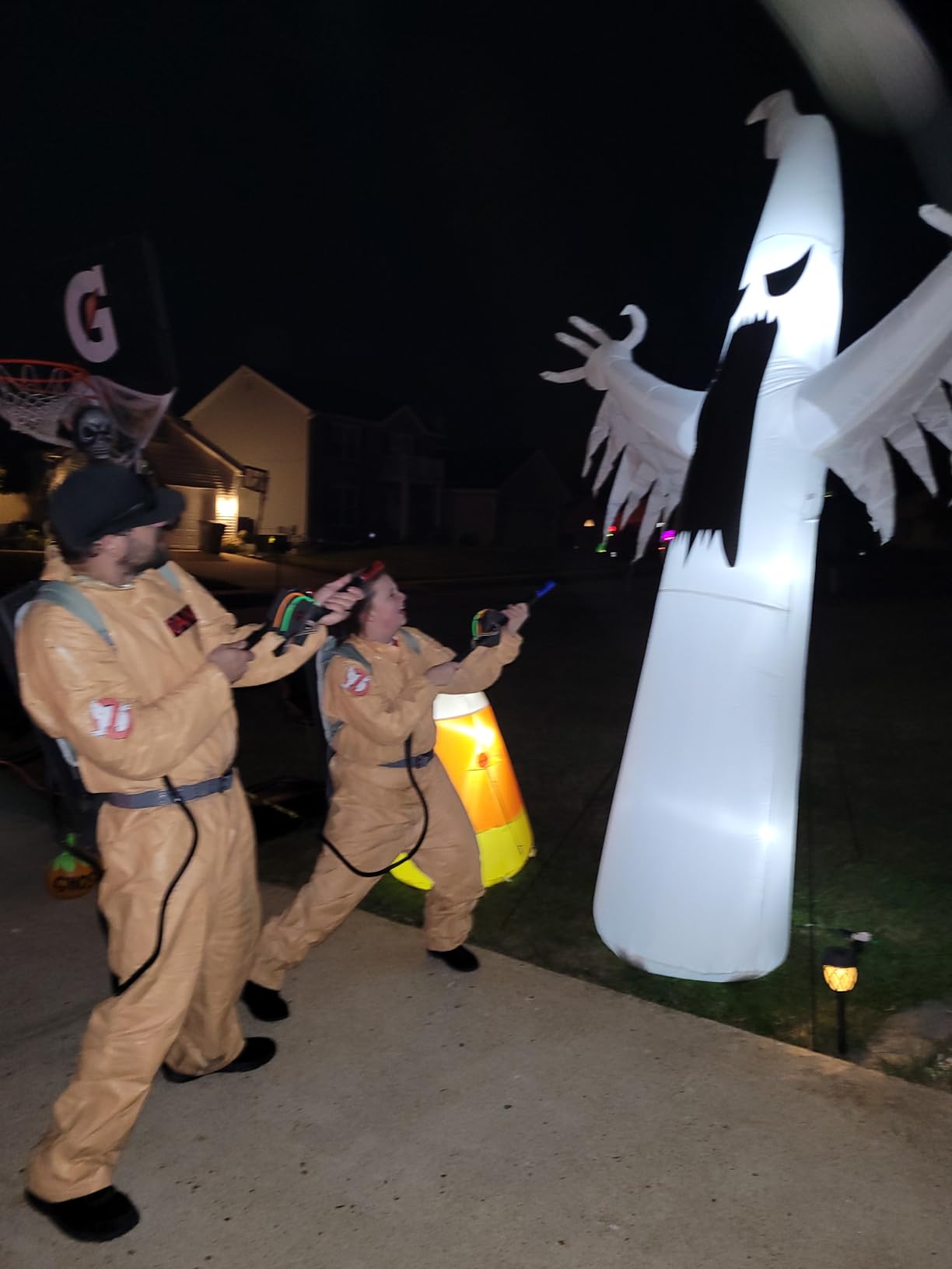Joiedomi 12 FT Halloween Inflatables Outdoor Decorations, Scary Ghost Halloween Decor, Inflatable Ghost Blow Ups for Yard with LEDs for Outside Yard Decorations customer photo 2