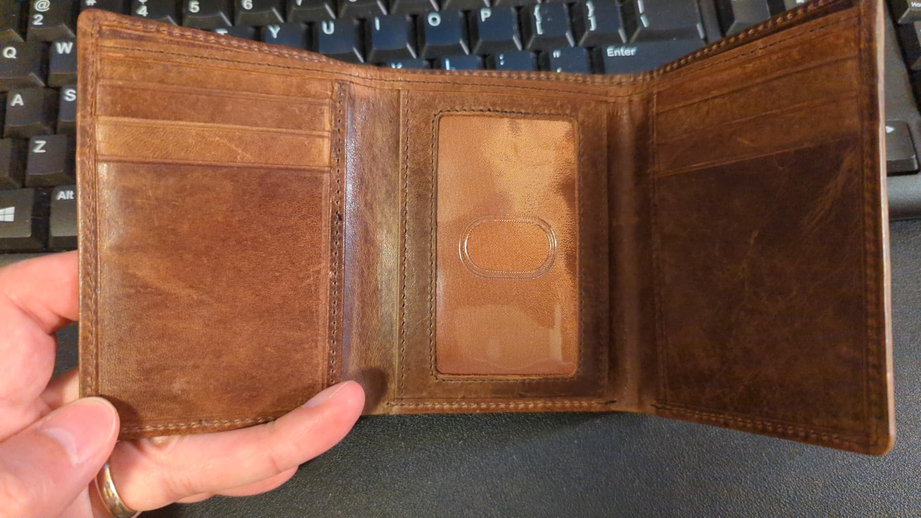 BULL GUARD Best Leather Men's RFID Trifold Wallet With ID Great Outdoor Wallet Durable Top Grain Leather Forest Brown, Double Cash Comparment with Secret Pocket, Compact & Secure Design, In Gift Box customer photo 2