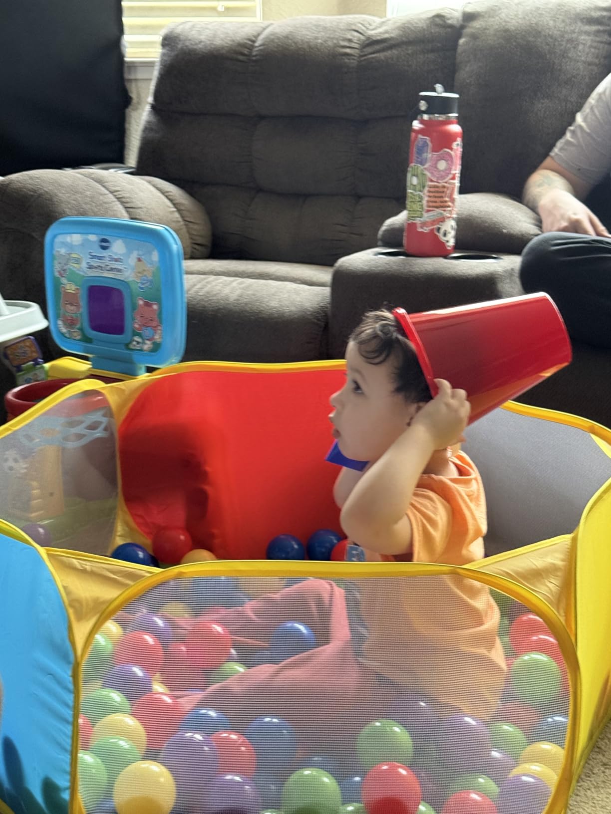 Eocolz Kids Ball Pit Large Pop Up Childrens Ball Pits Tent for Toddlers Playhouse Baby Crawl Playpen with Basketball Hoop and Zipper Storage Bag, 4 Ft/120CM, Balls Not Included (Blue Yellow Red) customer photo 2
