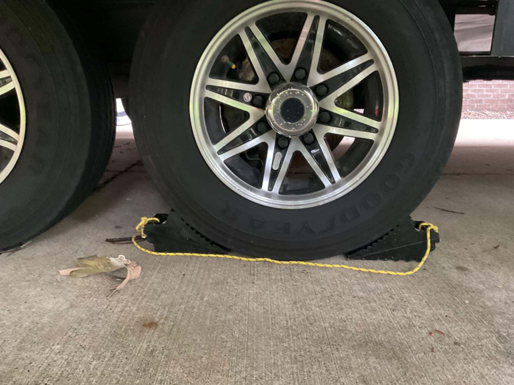 Wheel Chocks for Cars, RVs, Trucks, Trailers, and Vehicles G.V.W. up to 8T, 4 Pack - Anti Slip Bottom Tire Chock for All Weather Use - RV, Travel Trailer, Pop Up Camper Accessory customer photo 2