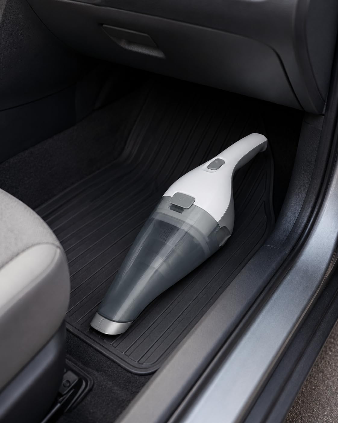 BLACK+DECKER dustbuster Cordless Handheld Vacuum, Portable Car Vacuum Cordless Rechargeable, Wall Mount, Strong Suction QuickClean (HNVC215B10) customer photo 1