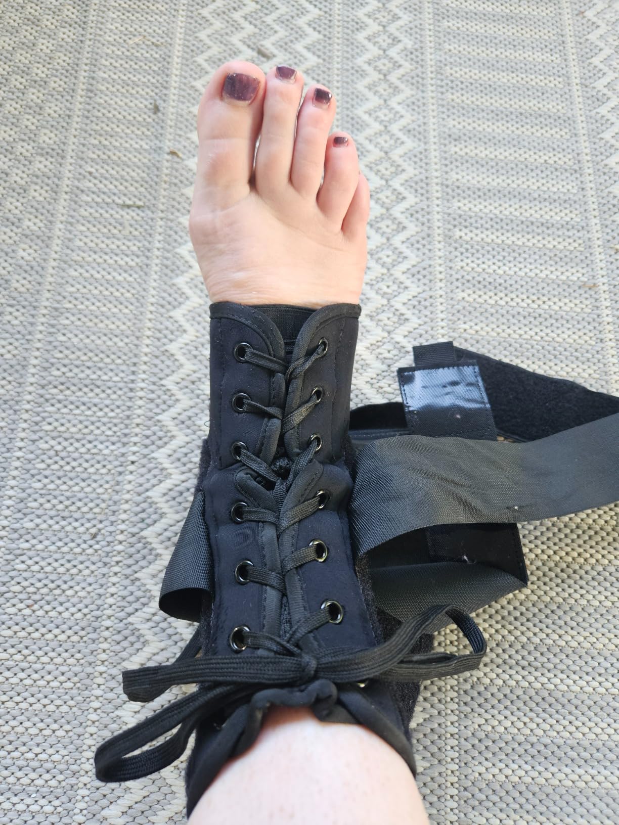 Ankle Brace for Women Men - Ankle Support Brace for Sprained Ankle, Ankle Stabilizer for Achilles, Tendon, Sprain, Injury Recovery, Lace up Ankle wrap for Running, Basketball, Volleyball customer photo 2