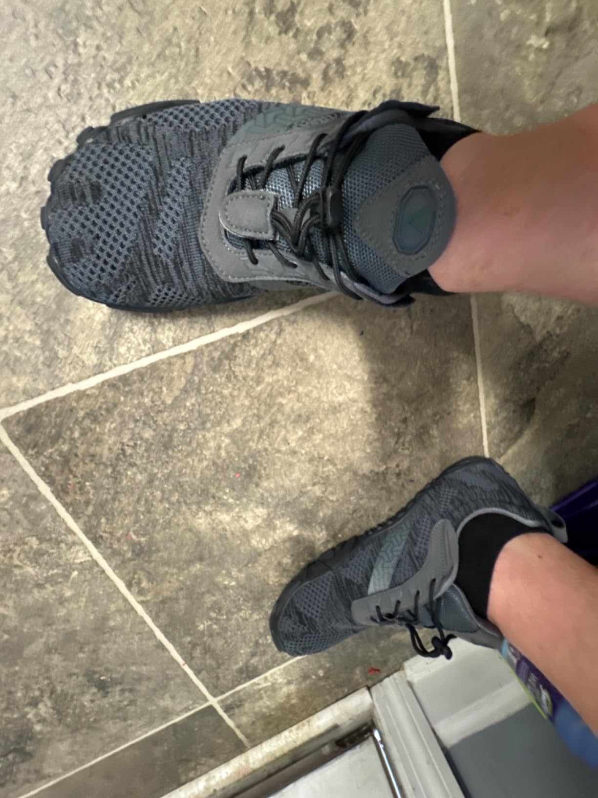 WHITIN Men's Minimalist Trail Running Shoes for Optimal Barefoot Feel W20 customer photo 1
