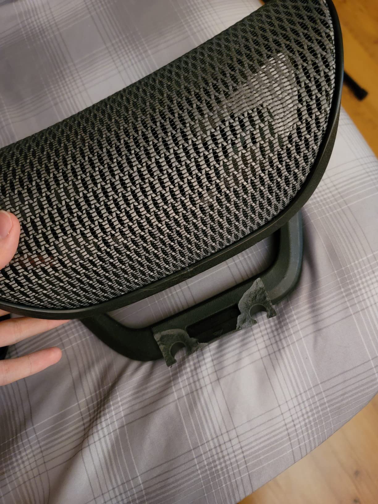STAPLES Hyken Ergonomic Task Chair, Mesh, Ergonomic, Lumbar Support, Swivel, Gray customer photo 2
