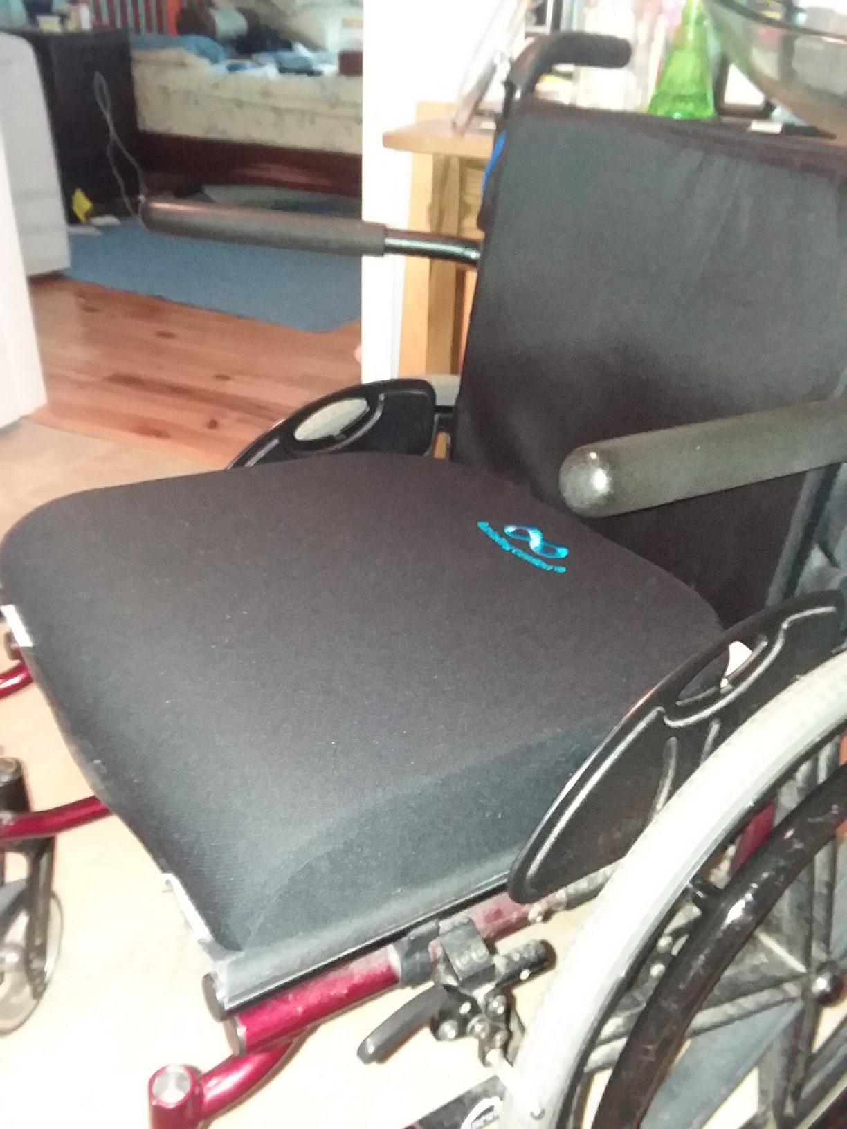 Everlasting Comfort Ventilated Wheelchair Cushions for Pressure Relief - Gel Memory Foam Wheel Chair Seat Cushion Pad for Seniors and Adults & Pain Relief - Soft Non-Slip Cover customer photo 2