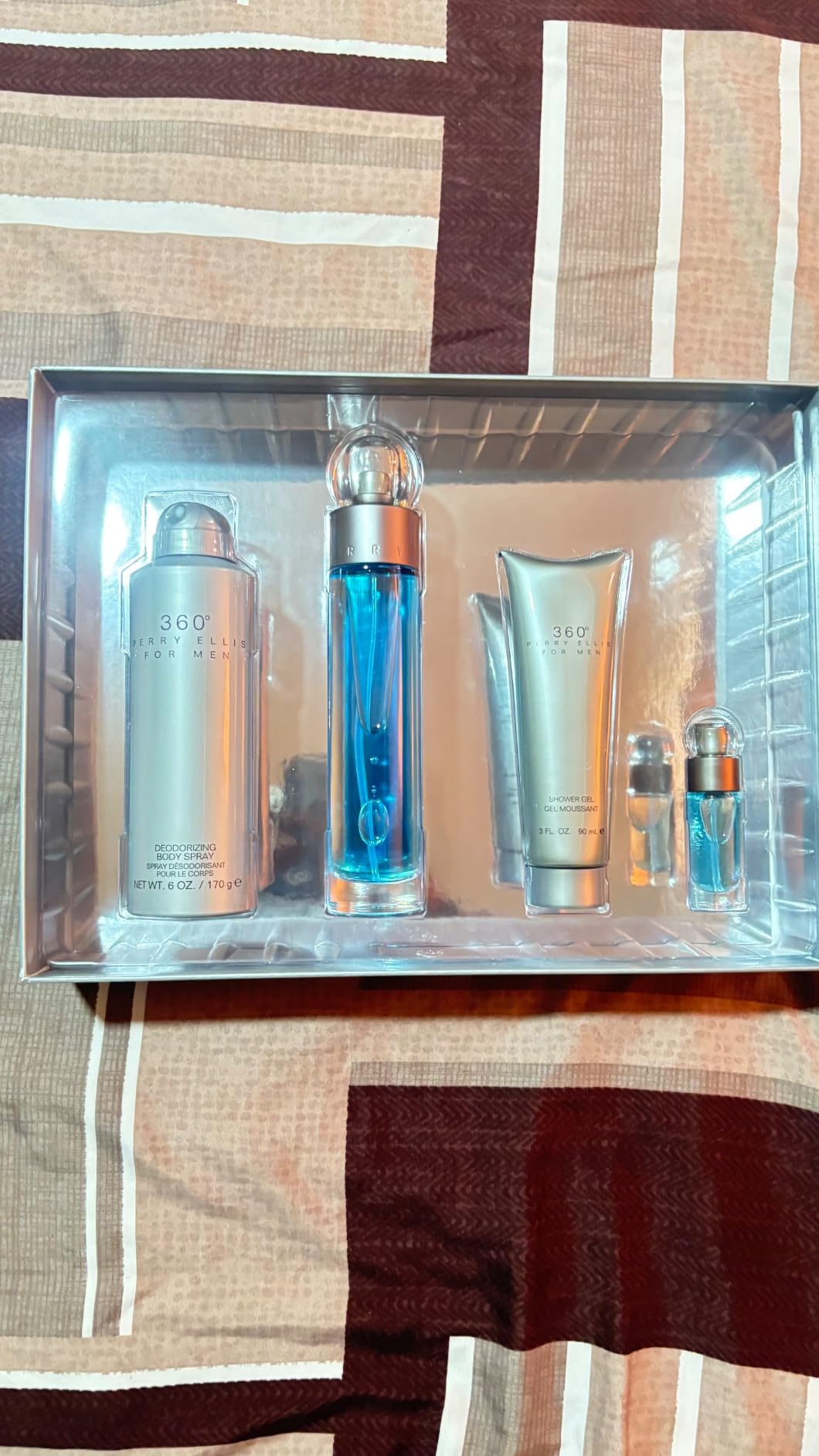 Perry Ellis 360 By Perry Ellis for Men - 4 Pc Gift Set 3.4oz Edt Spray, 6.8oz Deodorizing Body Spray, 3.0oz Shower Gel, 0.25oz Edt Spray, 4count customer photo 1