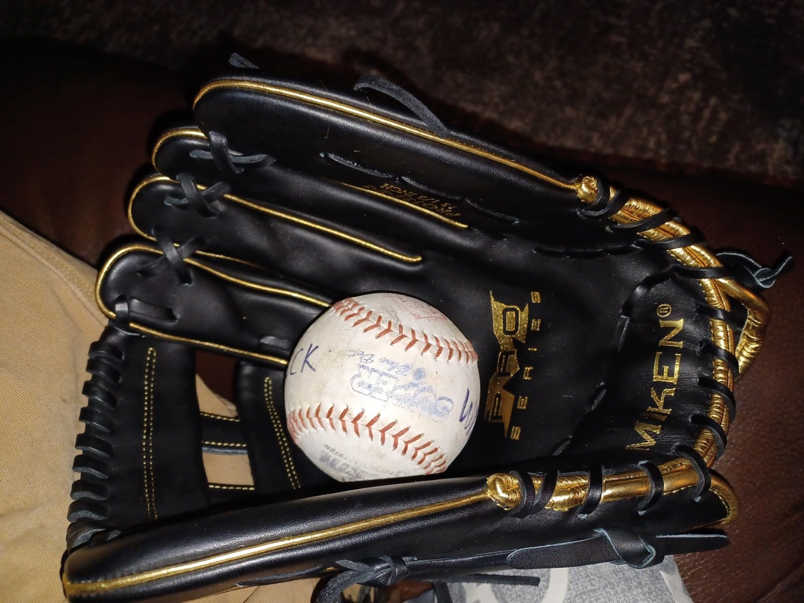 Miken Pro Series Slowpitch Softball Glove, 13 inch, White/Red customer photo 2