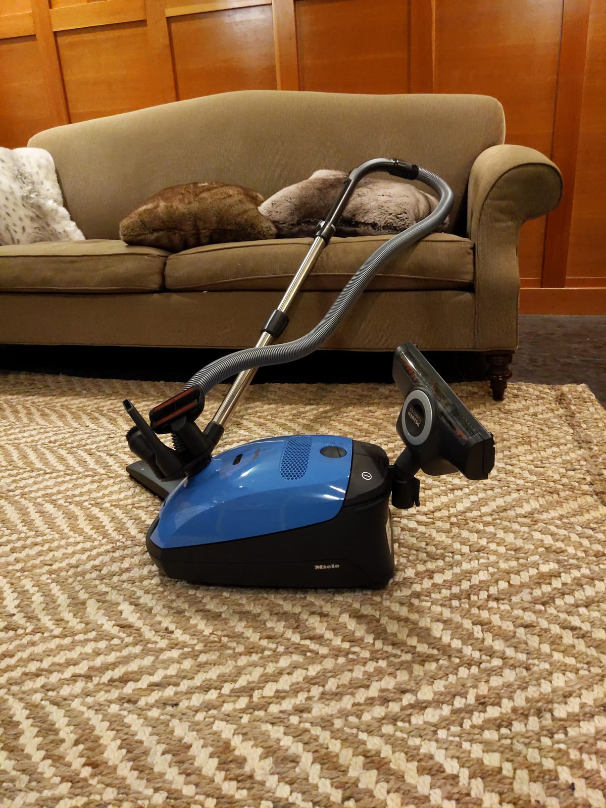 Miele Classic C1 Turbo Team Vacuum for Hard Floors & Low-Med Pile Carpet customer photo 2