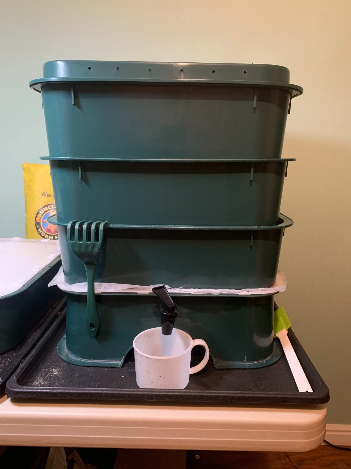 The Original VermiHut Plus 5-Tray Worm Compost Bin - Indoor & Outdoor Vermicomposting System, Continuous Flow Food Waste Recycler for Organic Composting & Gardening - Dark Green customer photo 1