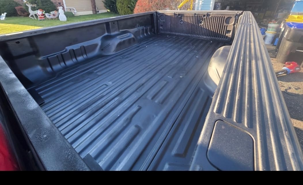 Rust-Oleum 342668 Stops Rust Truck Bed Coating, 1 Quart, Black customer photo 2