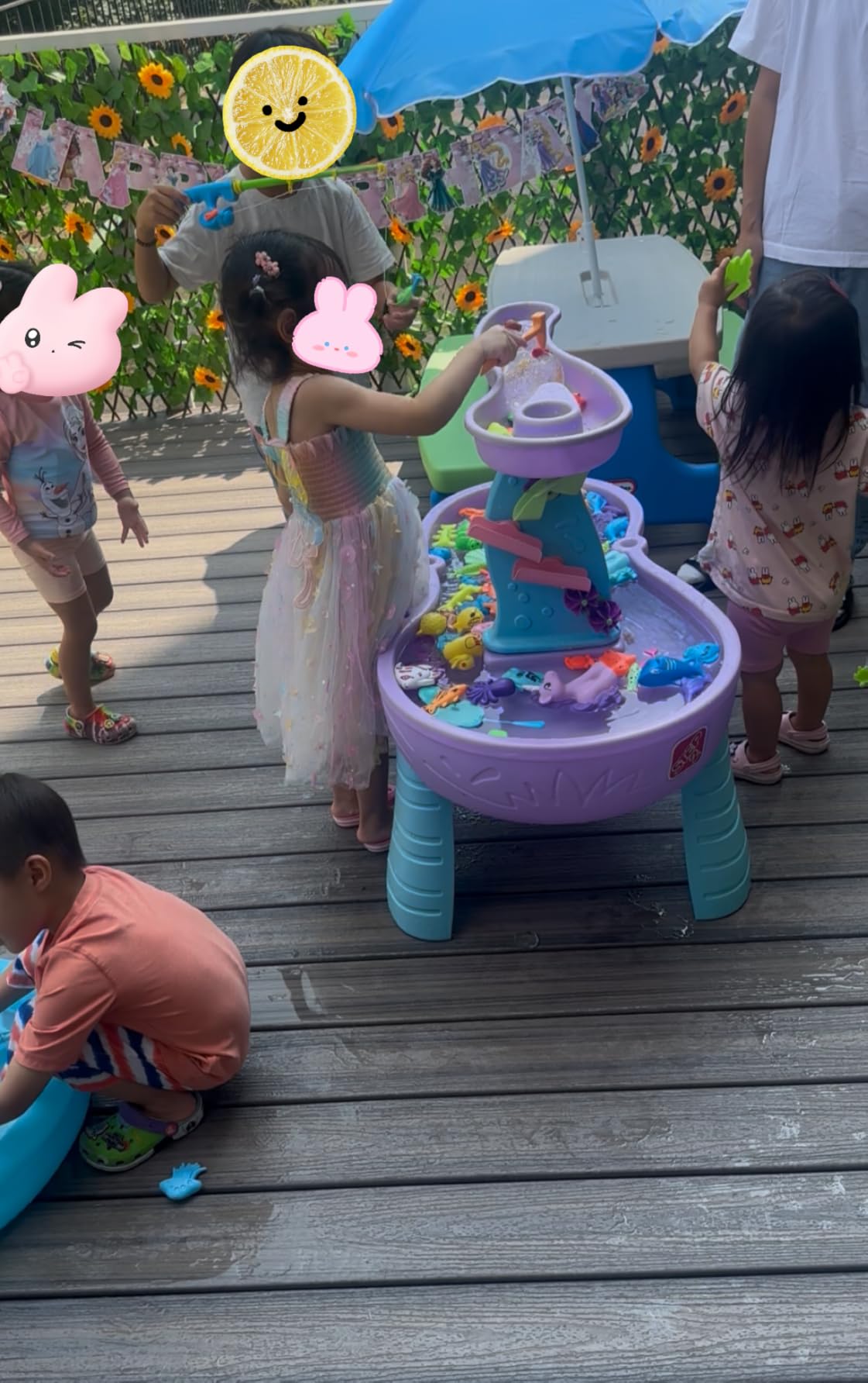 Step2 Tropical Rainforest Water Table for Kids, Toddler Outdoor Sensory Play Table, 13 Accessories, Ages 18 Months+ customer photo 1