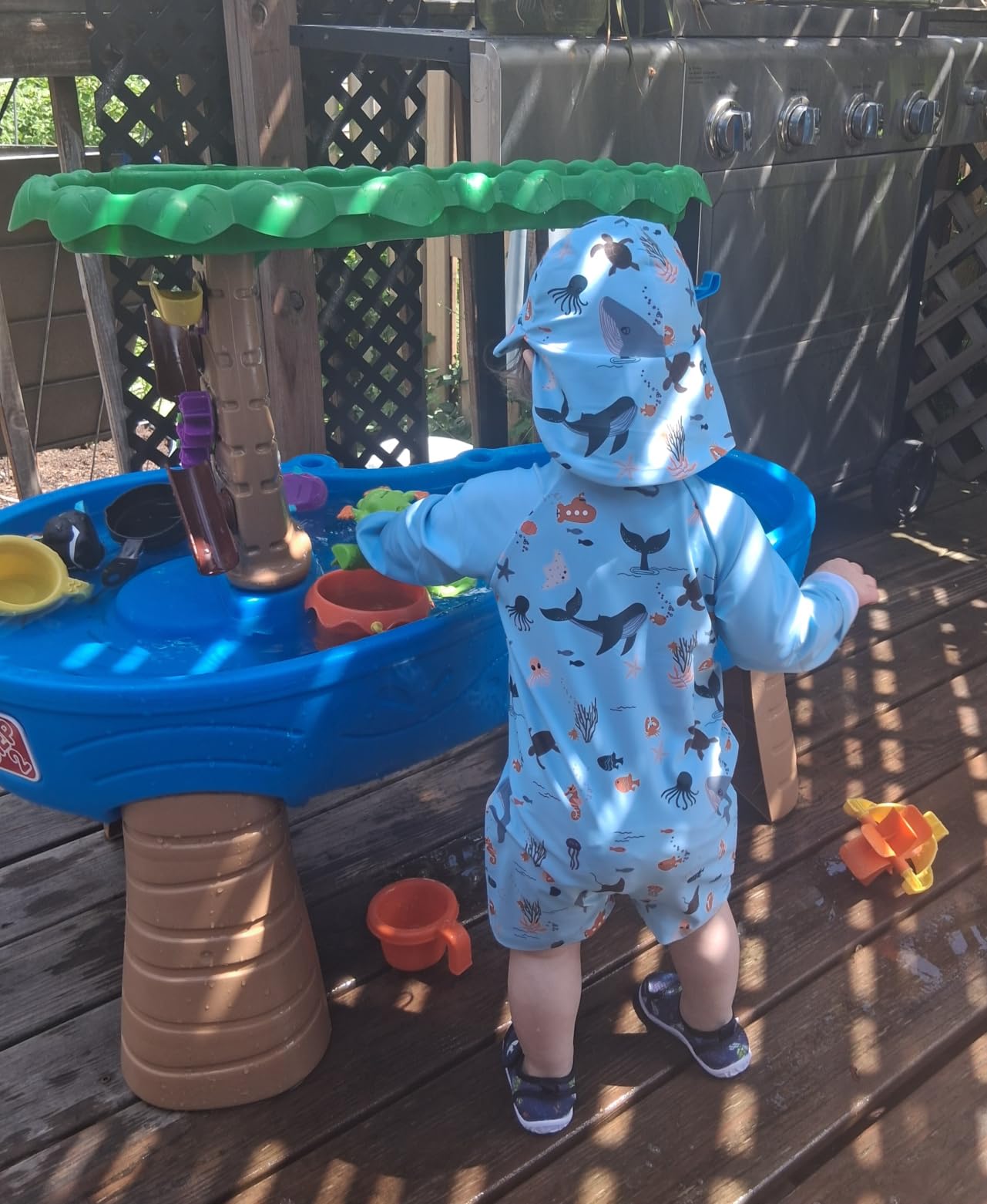 Step2 Tropical Rainforest Water Table for Kids, Toddler Outdoor Sensory Play Table, 13 Accessories, Ages 18 Months+ customer photo 2