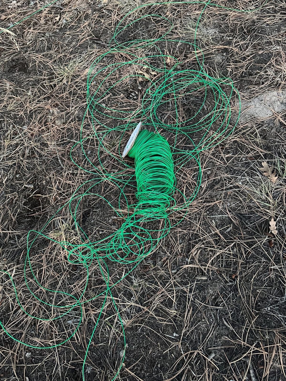SportDOG Rechargeable In-Ground Fence System, Up to 1 1/3 Acres | Expandable to Multi-Dog & 100 Acres, Waterproof To 25 Ft, Tone, Vibration & Static, 1 1/3+ Acres, Dogs 10 lb+, Neck 8-28 in customer photo 1