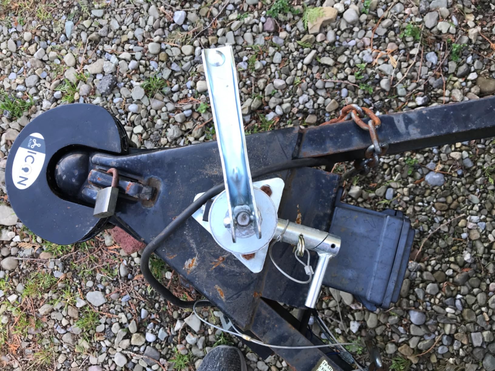 The Ultimate Trailer Jack - USA-Owned - Fastest Jack on The Market - 2000lb No-Crank Tongue Jack for Boat, RV & Utility Trailers customer photo 1