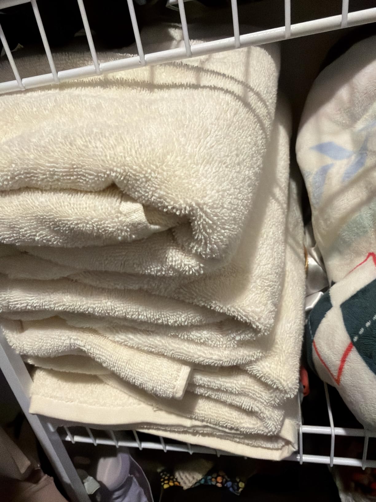 Hawmam Linen White Bath Towels 4 Pack 27 x 54 Inches 100% Turkish Cotton Soft Lightweight and Highly Absorbent Quick Drying Towels, Premium Quality Perfect for Daily Use customer photo 1
