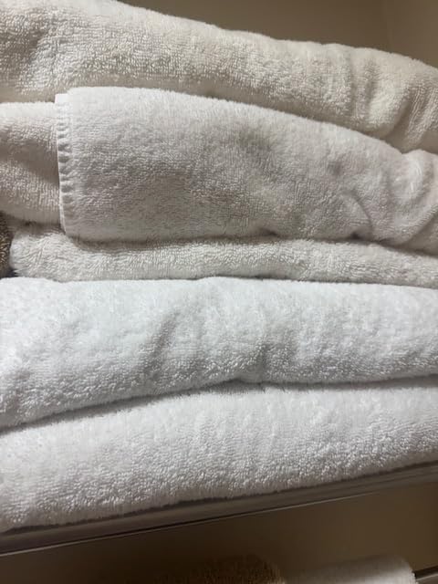 Hawmam Linen White Bath Towels 4 Pack 27 x 54 Inches 100% Turkish Cotton Soft Lightweight and Highly Absorbent Quick Drying Towels, Premium Quality Perfect for Daily Use customer photo 2